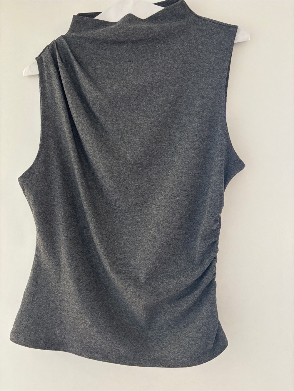 Veronica Beard Sleeveless Mock Neck Draped Jersey Top - Gray Size M